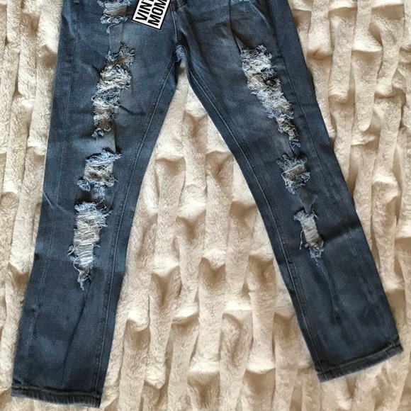 Almost Famous Jeans, Vintage Mom, Sz 7, Distressed - Picture 6 of 16